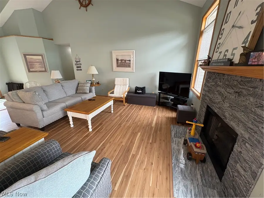 1557 Lake Crest Drive, Roaming Shores, OH 44084 - #3