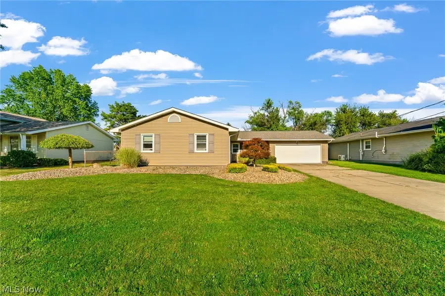 5566 Madrid Drive, Austintown, OH 44515 - #2