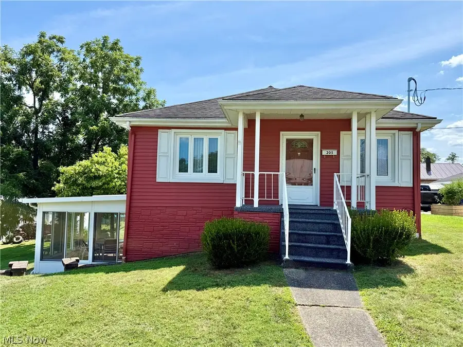 205 Hudson Avenue, Tiltonsville, OH 43963 - #2
