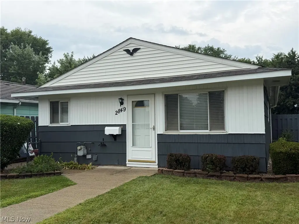 2849 25th Ne Street, Canton, OH 44705 - #1