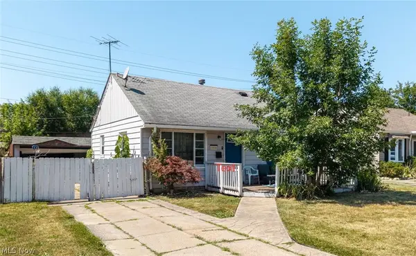 15806 Eleanore Drive, Cleveland, OH 44135
