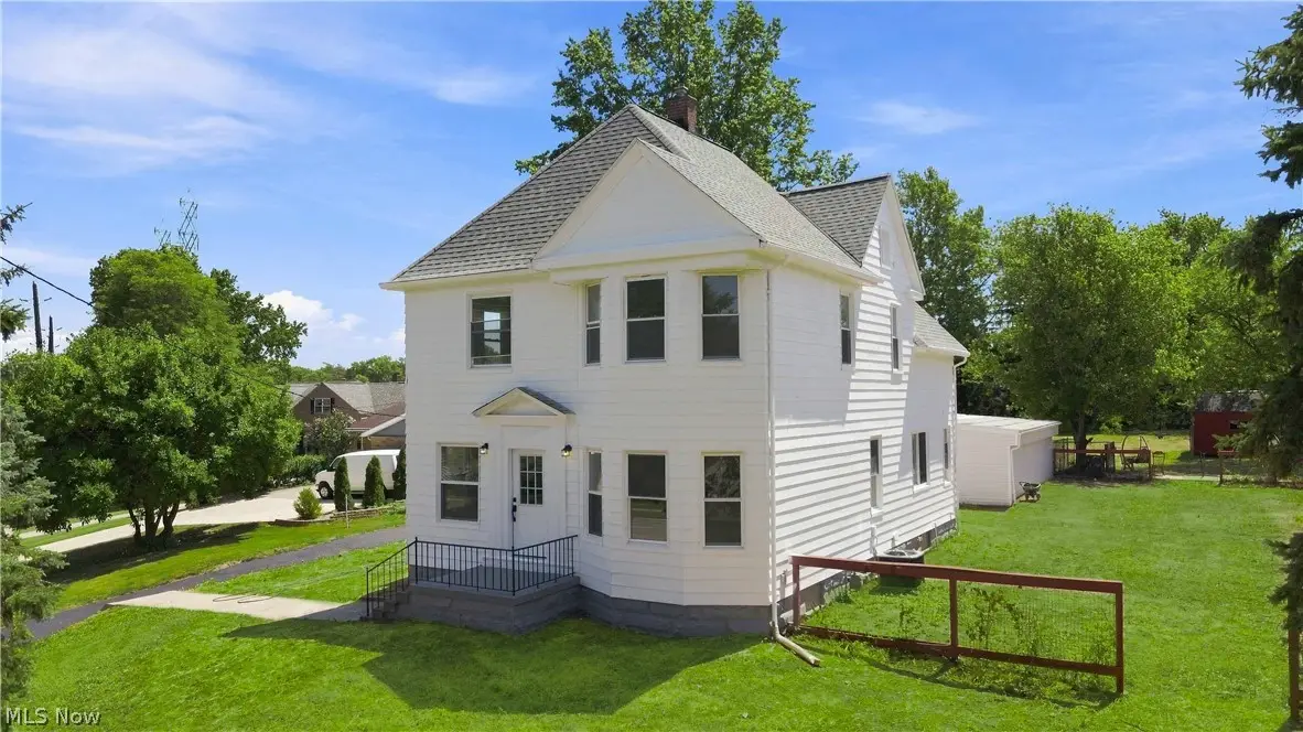 3223 W Pleasant Valley Road, Parma, OH 44134 - #1