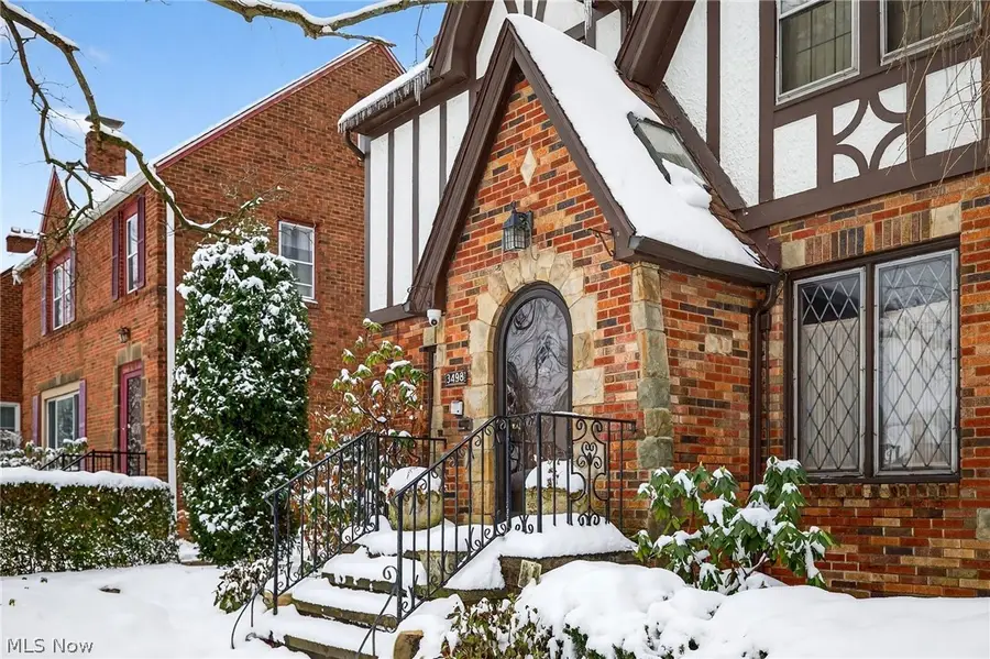 3498 Bainbridge Road, Cleveland Heights, OH 44118 - #3