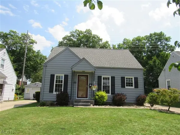 2461 23rd Street, Cuyahoga Falls, OH 44223
