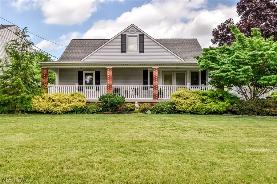 439 E 305th Street, Willowick, OH 44095 - #2