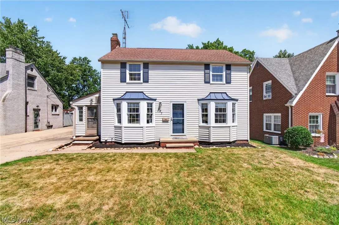 327 32nd Nw Street, Canton, OH 44709 - #1
