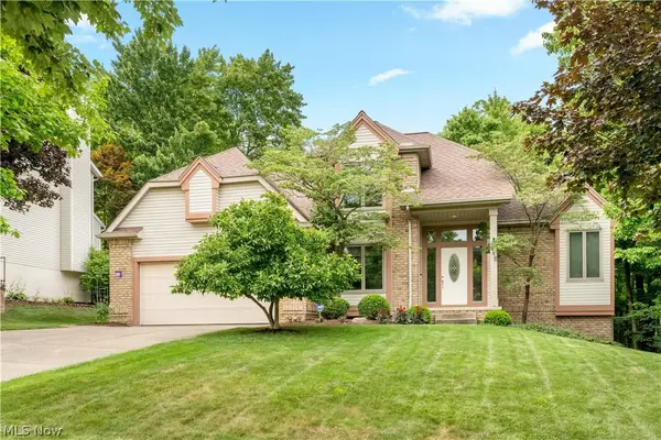 615 Highwood Drive, Cuyahoga Falls, OH 44223
