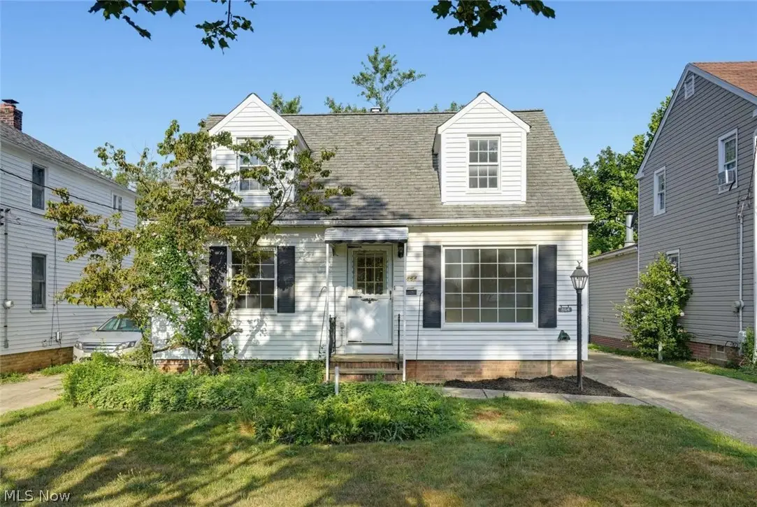 864 Lincoln Boulevard, Bedford, OH 44146 - #1