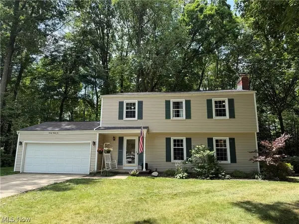 2082 Willowdale Drive, Stow, OH 44224