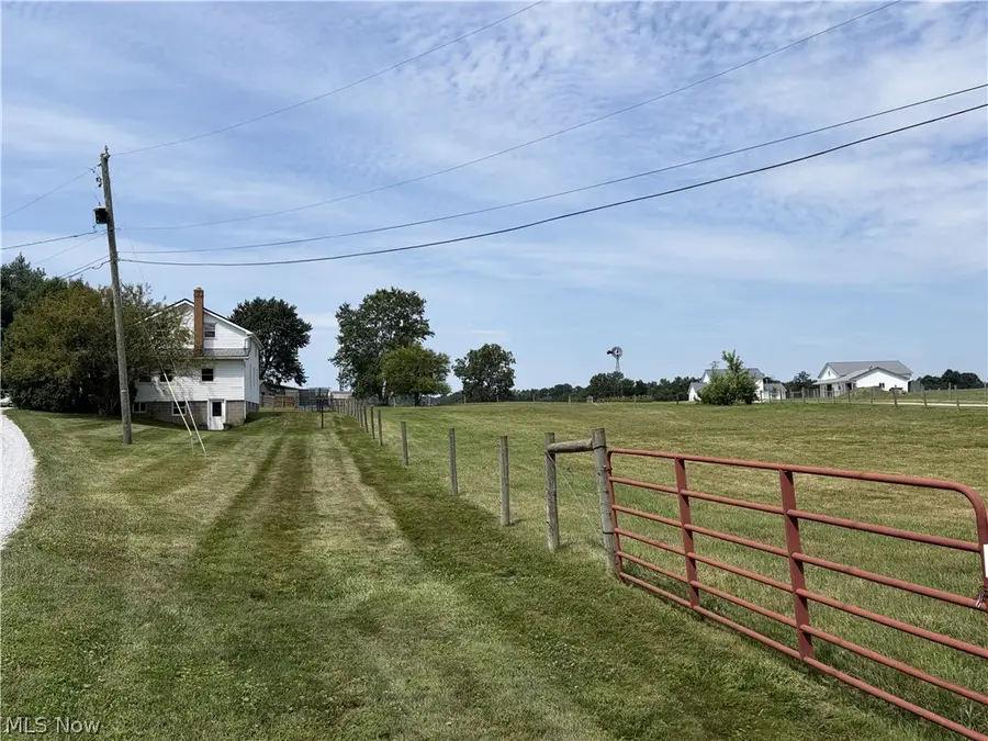 8869 Fredericksburg Road, Fredericksburg, OH 44627 - #2