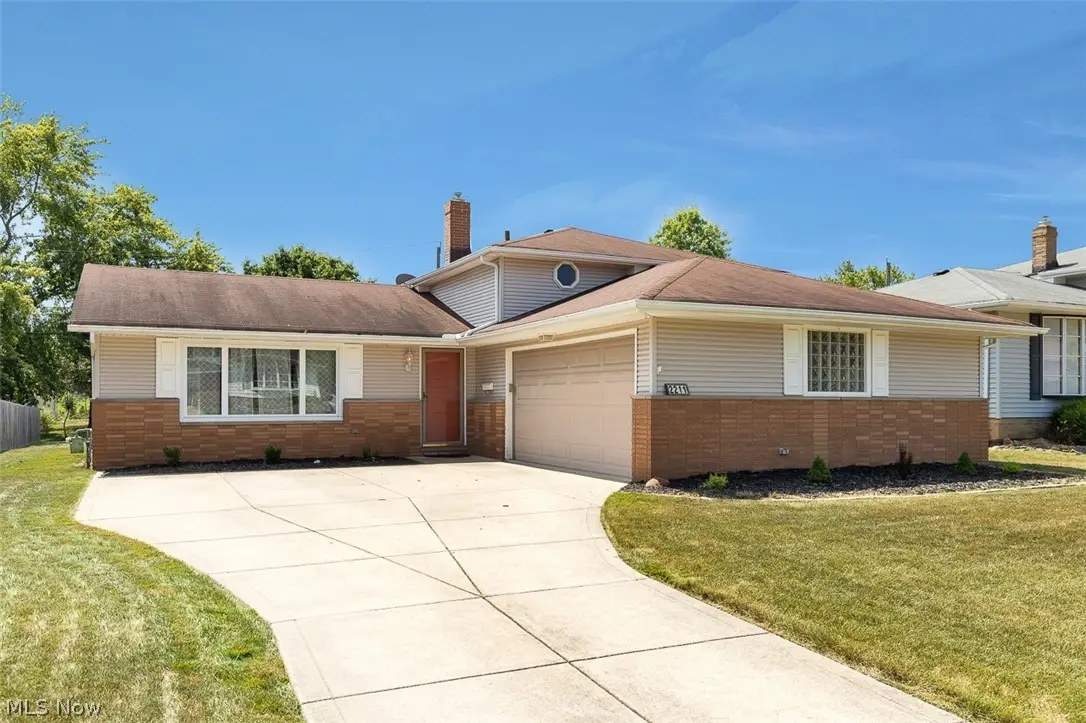 2211 Camelot Drive, Parma, OH 44134 - #1