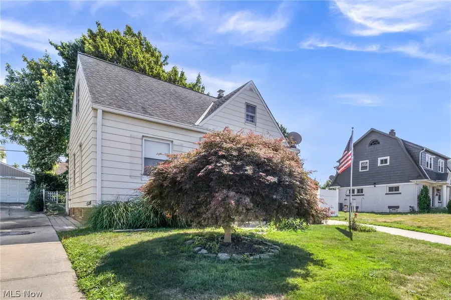 6803 Ridgewood Avenue, Parma, OH 44129 - #3