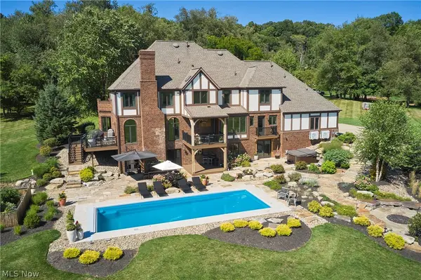 4576 Granger Road, Akron, OH 44333