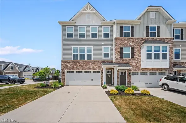 3419 Links Drive, Fairlawn, OH 44333