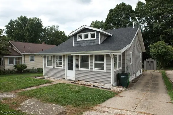 293 E Cassell Avenue, Barberton, OH 44203