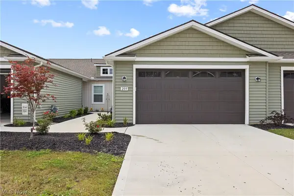 209 Alexander Drive, Elyria, OH 44035