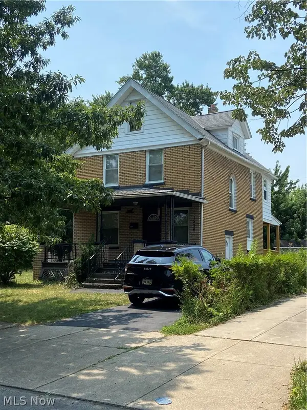 1536 E 195th Street, Euclid, OH 44117