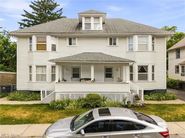 1415 Clifton Place, Lakewood, OH 44107