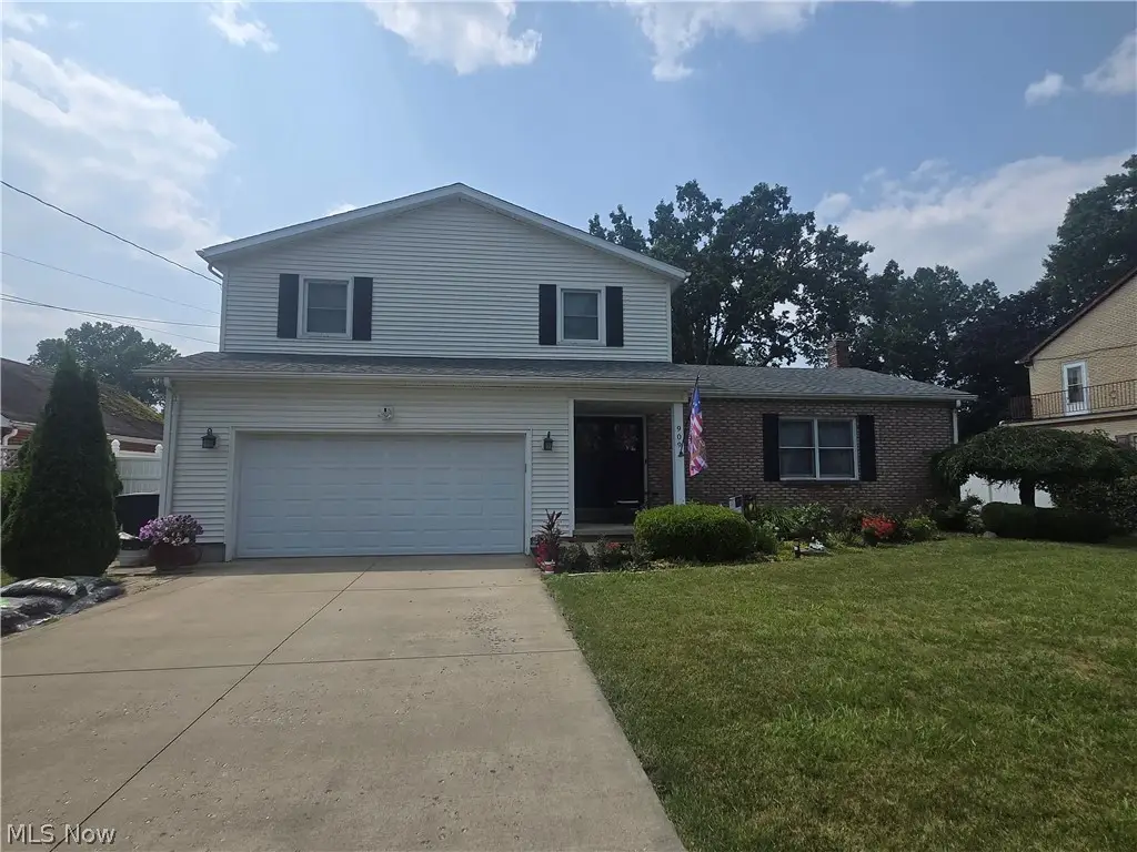 909 NE Willard Ne Avenue, Warren, OH 44483 - #1