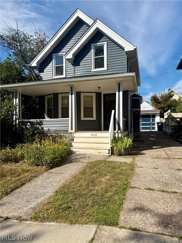 1421 Rio Street, Lakewood, OH 44107