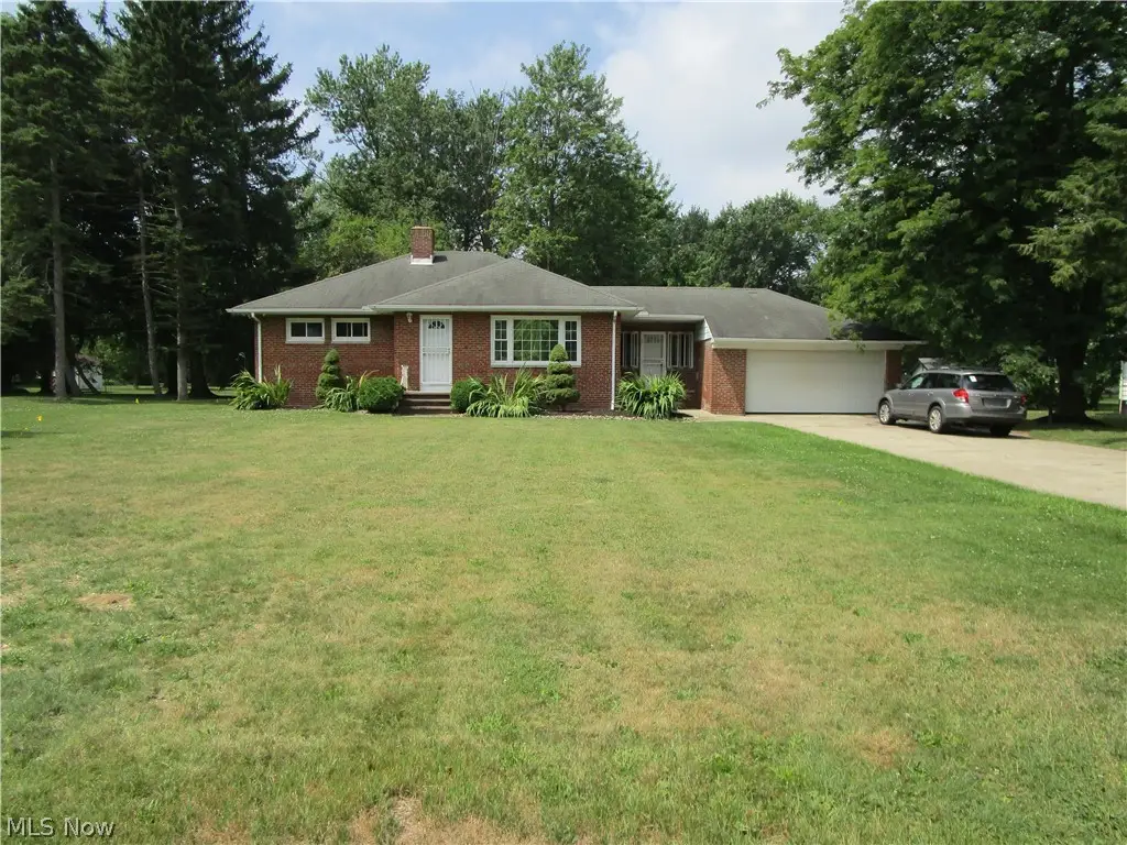 434 Douglas Boulevard, Richmond Heights, OH 44143 - #1