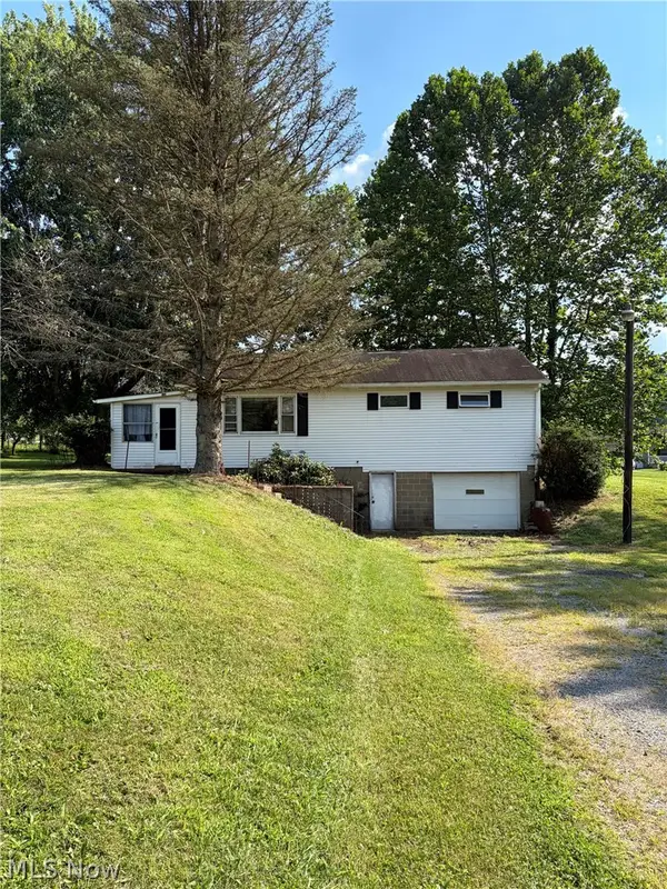 5802 State Route 212, Mineral City, OH 44656