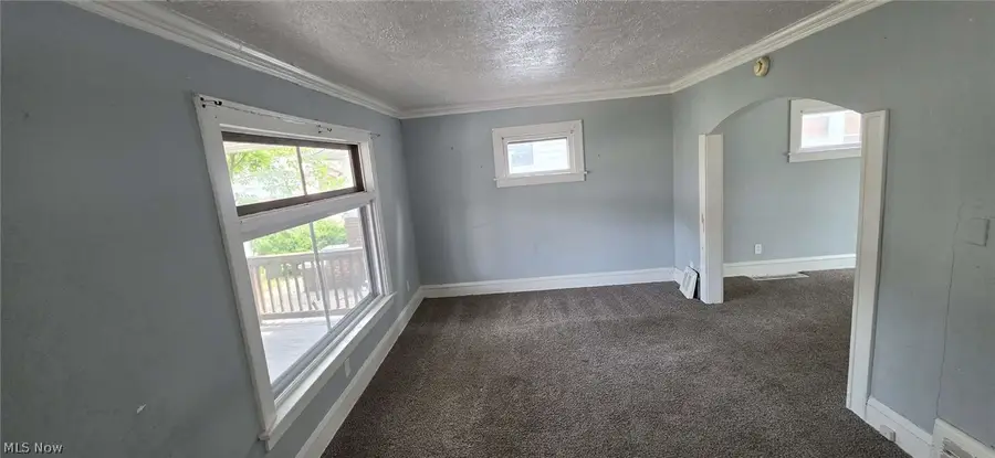 13420 Saybrook Avenue, Garfield Heights, OH 44105 - #3