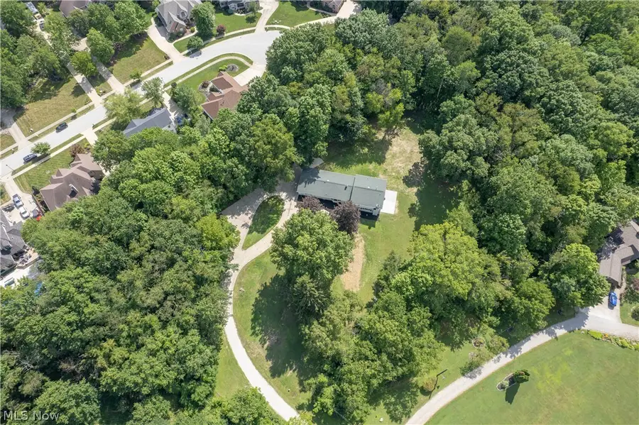510 Lourdes Drive, Cuyahoga Falls, OH 44223 - #3