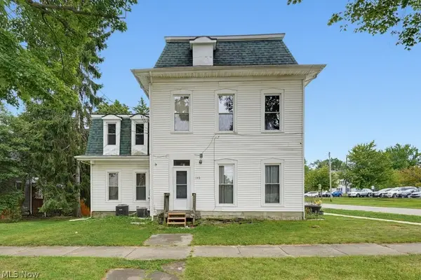 140 N Walnut Street, Ravenna, OH 44266