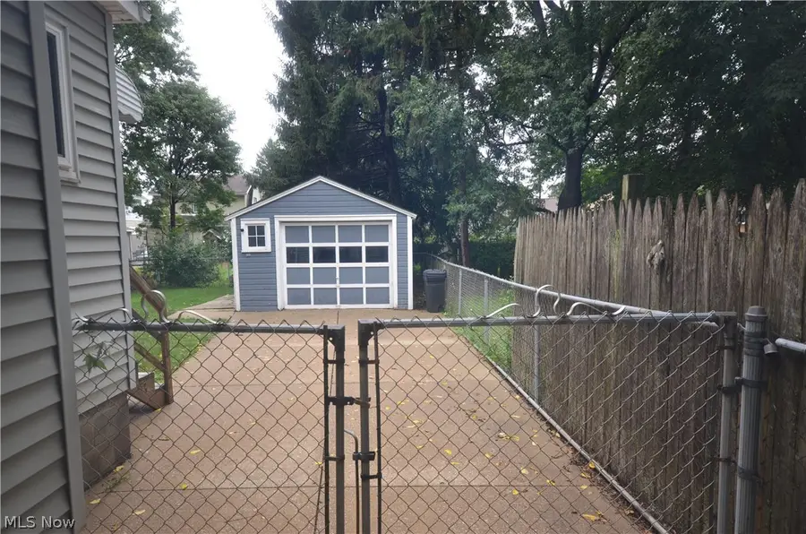 1742 Shaw Avenue, Akron, OH 44305 - #2