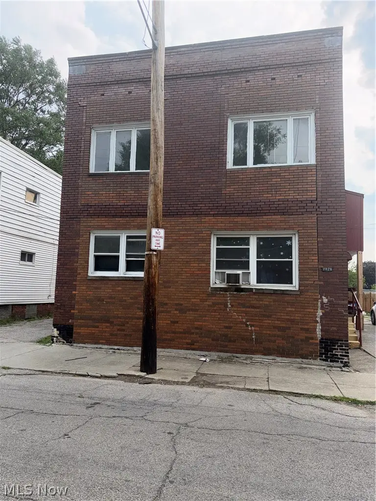 7426 Spafford Road, Cleveland, OH 44105 - #2