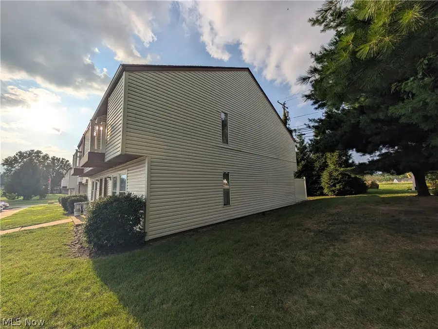 1511 Whitehall Boulevard, Kent, OH 44240 - #3