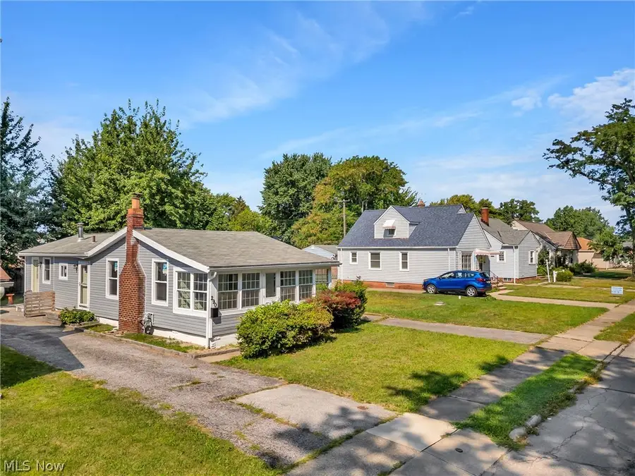 290 E 317th Street, Willowick, OH 44095 - #3