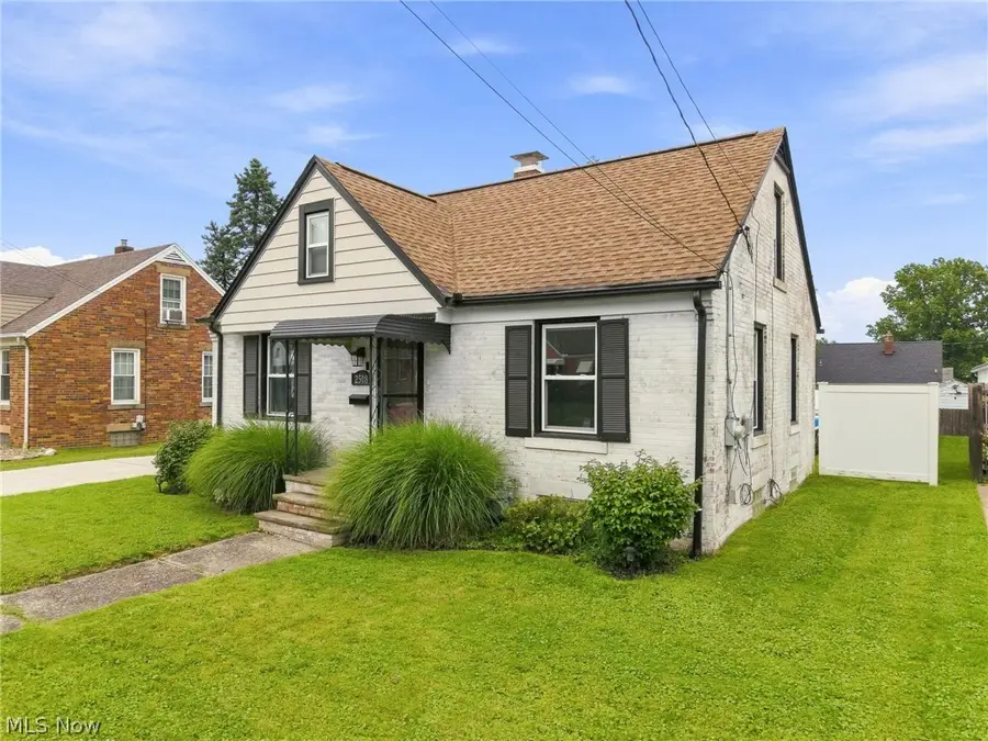 2508 Watson Avenue, Alliance, OH 44601 - #3
