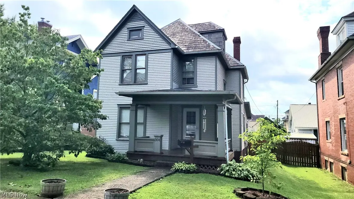304 Oakwood Avenue, Marietta, OH 45750 - #1