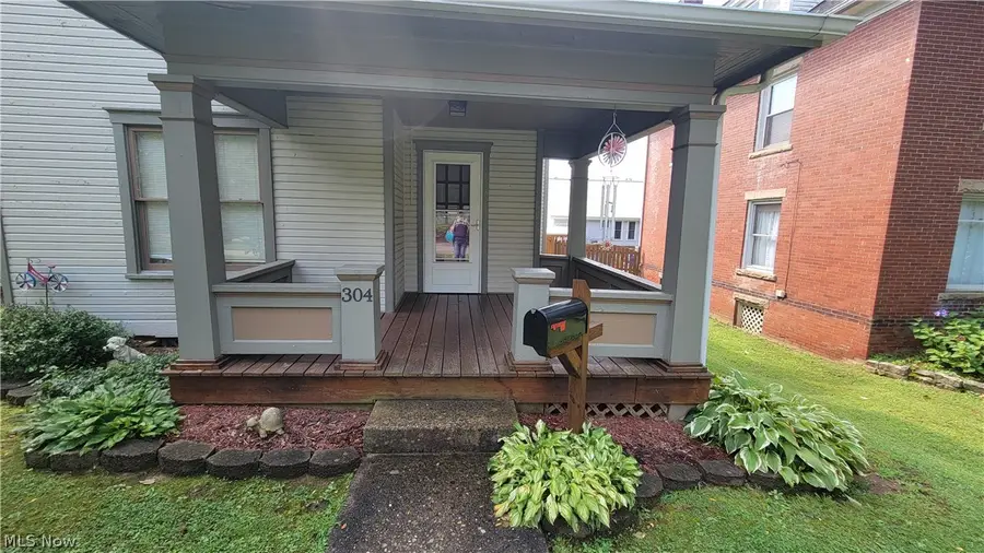 304 Oakwood Avenue, Marietta, OH 45750 - #2