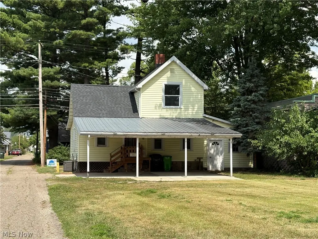 515 E 3rd Street, Dover, OH 44622 - #1
