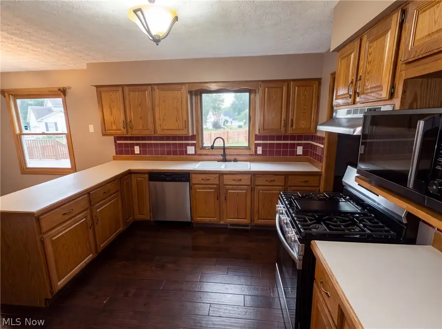 1100 Prescot Nw Avenue, Massillon, OH 44646 - #2