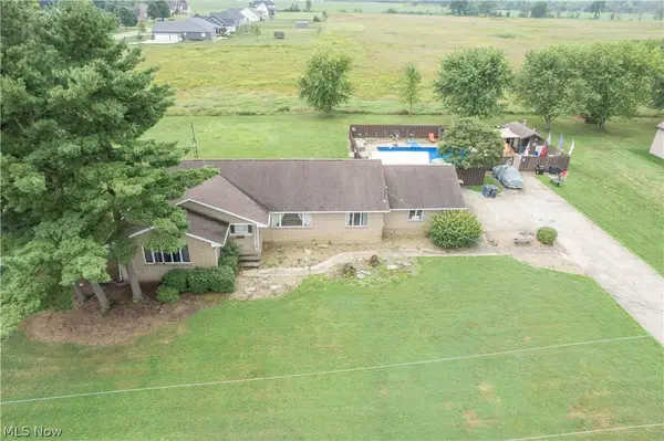 326 Airport Nw Road, Warren, OH 44481