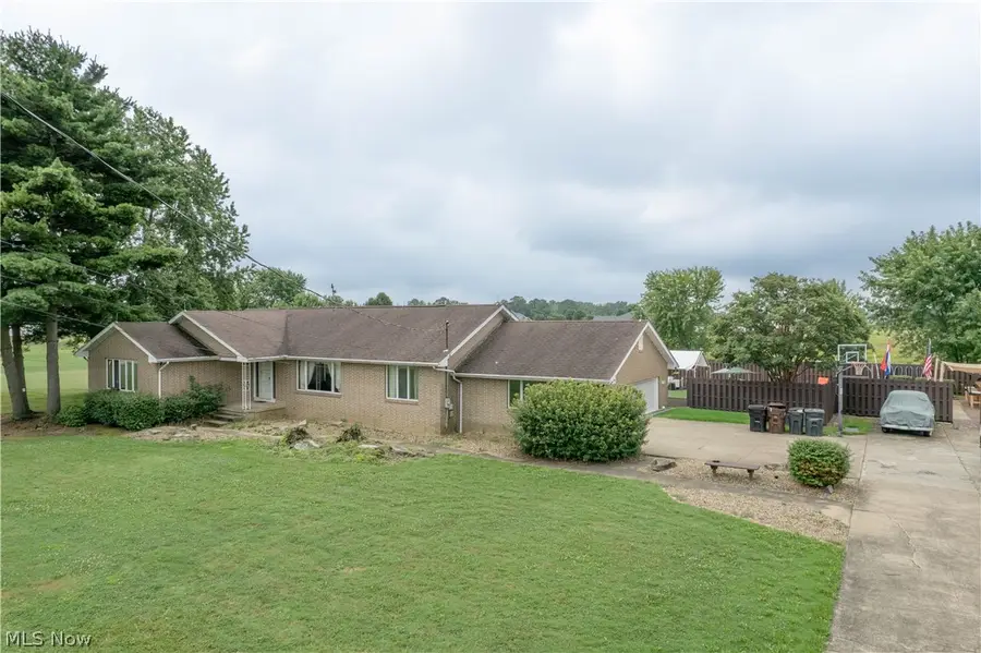 326 Airport Nw Road, Warren, OH 44481 - #3