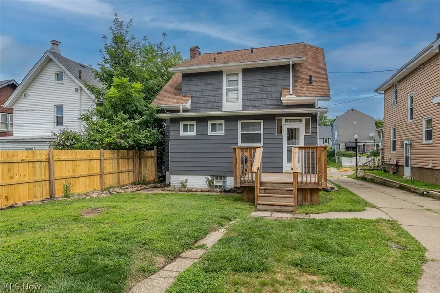 366 Palm Avenue, Akron, OH 44301 - #3