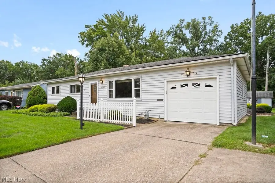 2502 Eastlawn Street, Lorain, OH 44052 - #2