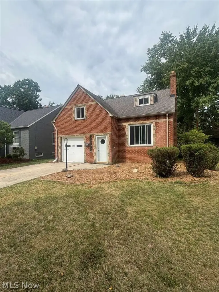 454 Parkside Drive, Bay Village, OH 44140 - #2