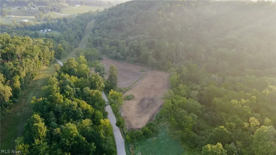 Pacific Ne Road, Carrollton, OH 44615 - #3