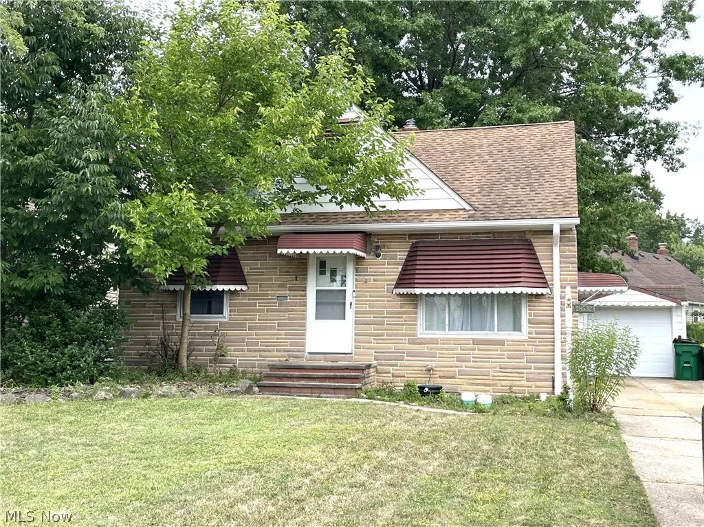 28532 Lake Shore Boulevard, Willowick, OH 44095 - #1