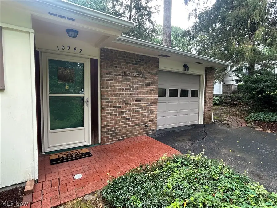 10347 Hillsover Drive, Kirtland, OH 44094 - #3