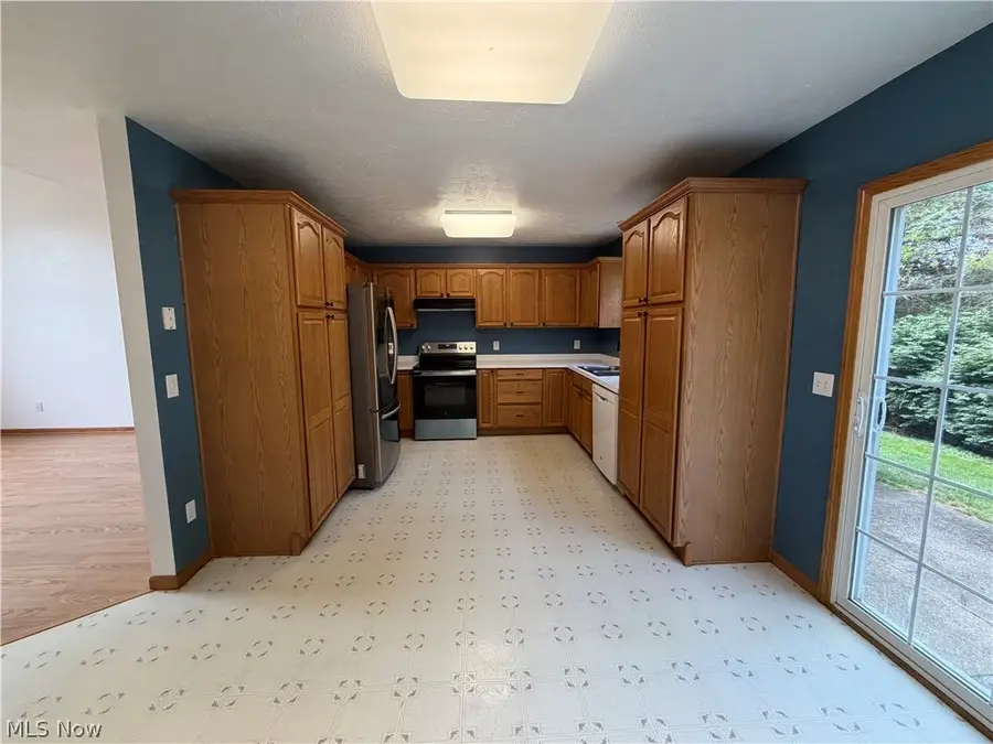 5298 Queen Ann Way, Painesville, OH 44077 - #3