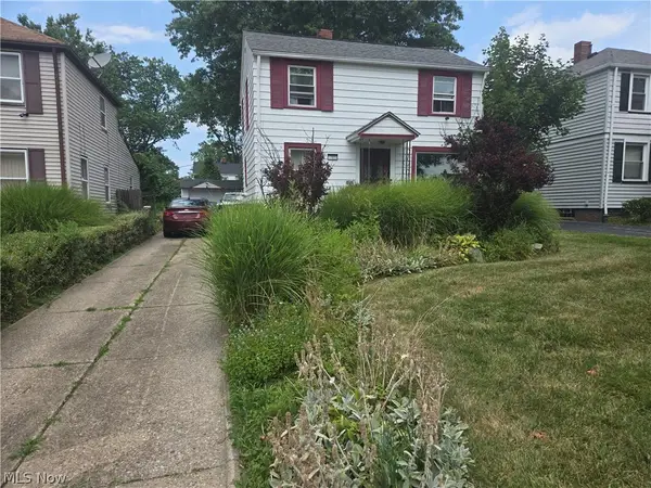 17425 Glendale Avenue, Cleveland, OH 44128