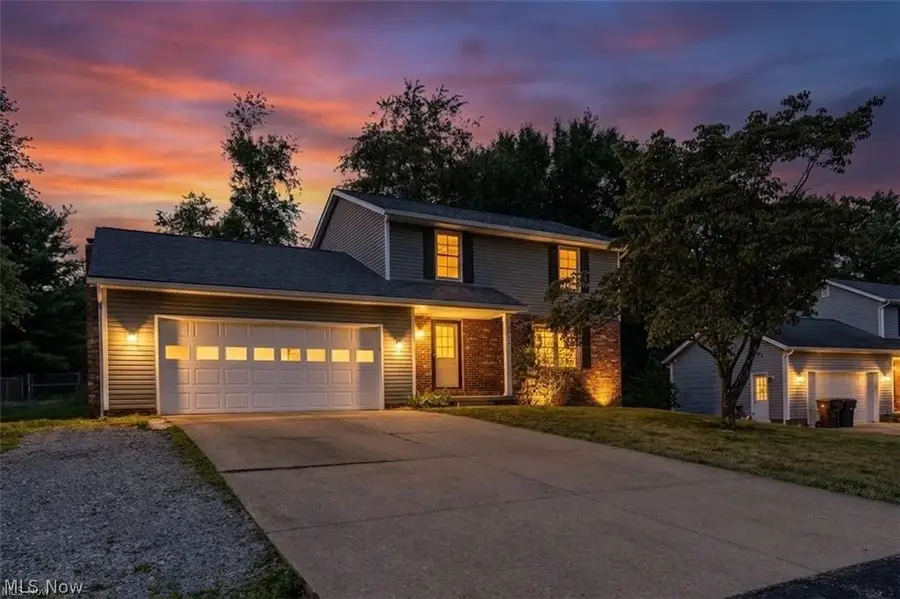 203 Albany Nw Drive, Canton, OH 44708 - #2