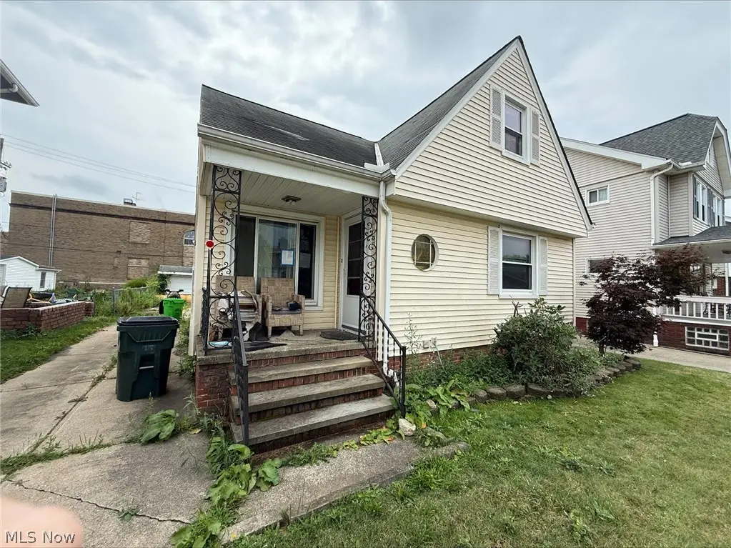 9512 Dorothy Avenue, Garfield Heights, OH 44125 - #1